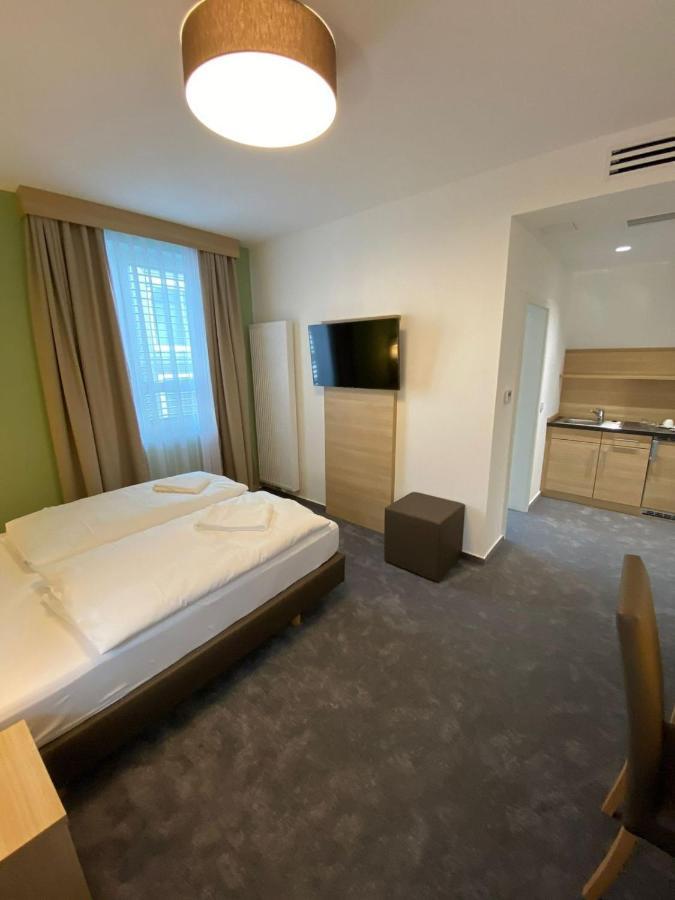 Hotel-An-Den-Planken MHG Esterno foto